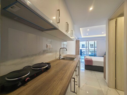 8 - DIAS Suite by SDR