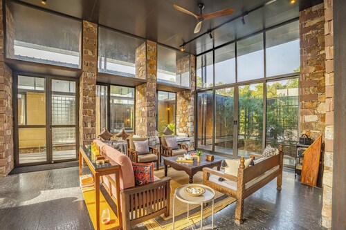 ELIVAAS Hari Bagh 4 BHK Villa