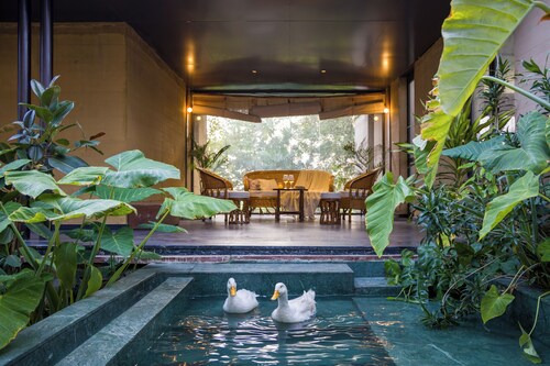 ELIVAAS Hari Bagh 4 BHK Villa
