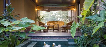 ELIVAAS Hari Bagh 4 BHK Villa