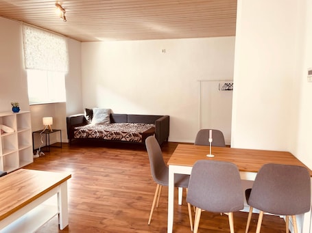 Dining. Odw homes - Old town apartment centrally located