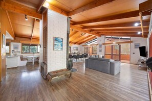 TV - Multi-Family Coastal Escape | Camp & Stay (St Leonards)