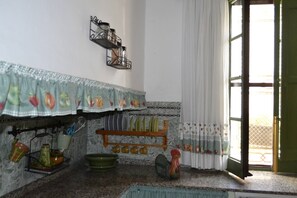 Rumah, 2 kamar tidur, akses difabel | Ruang keluarga
