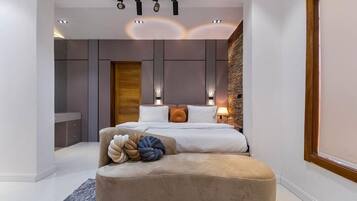 Luxury Apartment, Balcony, City View