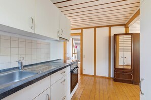 Horno, lavavajillas, tetera eléctrica y tostadora 