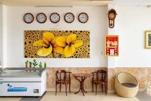 Classic Studio, Balcony, City View | Interior - Truc Hoang Ha Hotel (Kon Tum)