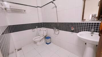 Classic Studio, Balcony, City View | Bathroom