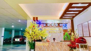 Estudi clàssic, balcó, vistes a la ciutat | Vestíbul