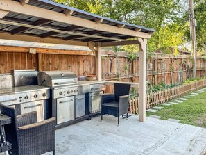 Terrace/patio - The Houston Oasis - Urban Luxury (Houston)
