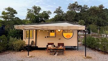 บ้านเคลื่อนที่, ลานระเบียง, วิวภูเขา | บริเวณภายนอก