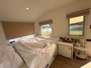 Mobile Home, Patio, Mountain View | Free WiFi - termfun camping (Klaeng)