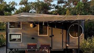 บ้านเคลื่อนที่, ลานระเบียง, วิวภูเขา | บริเวณภายนอก