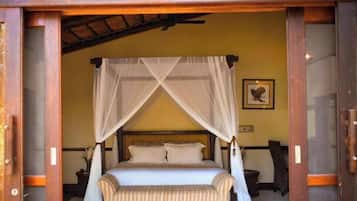 Luxury Suite, Patio, Garden View