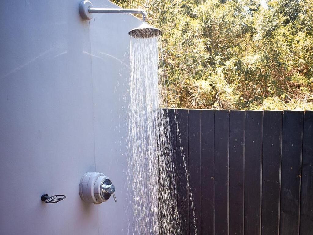 Comfort Chalet, Patio, Garden View | Property grounds