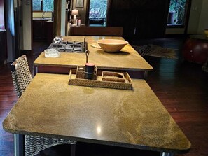 Dining - IHlozi Bush Lodge  (Hluhluwe)