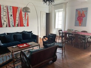 Living area - Vrbo Property (Sartène)