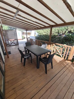 Outdoor dining - Vrbo Property (Argelès-sur-Mer)