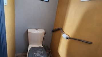 Asciugacapelli, asciugamani, sapone