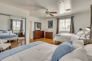 Room - Walkable Uptown Gem! 3 Mi to Phoenix Mtns Preserve (Phoenix)