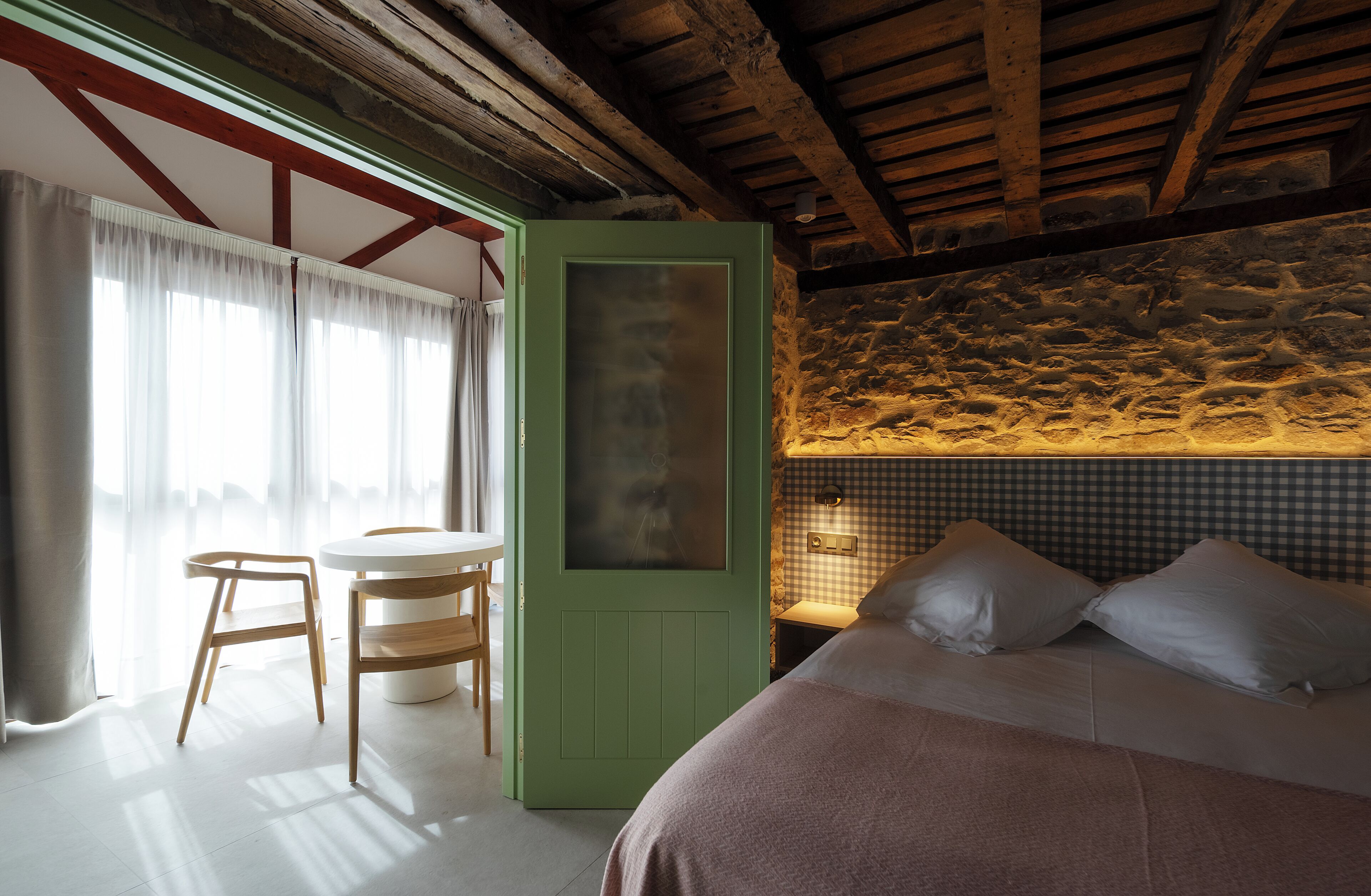 이코노미 트리플룸, 발코니, 정원 전망