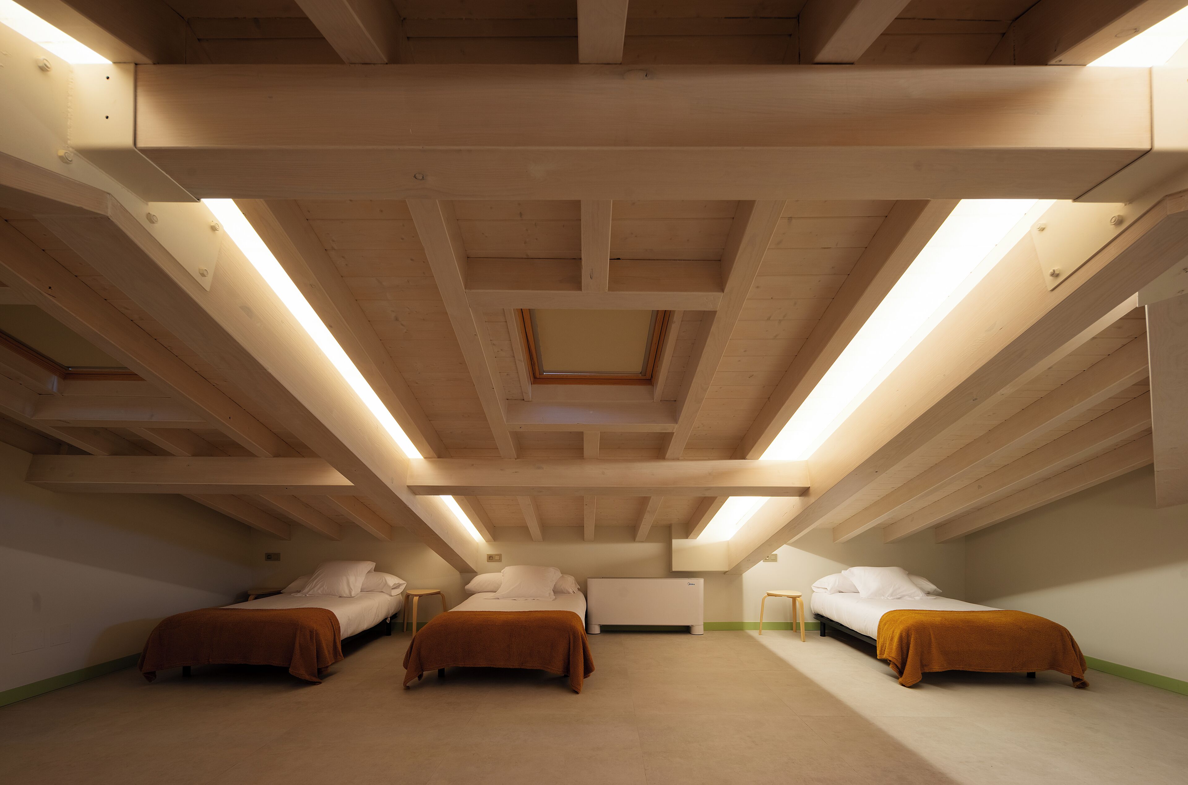 패밀리 스튜디오, 마당 전망