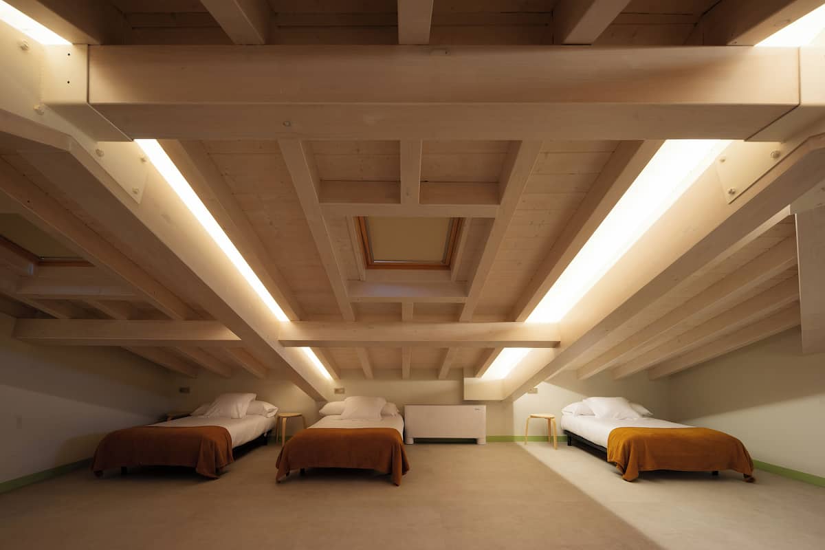 Familjestudio - utsikt mot innergården