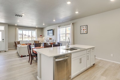 Work, Play & Explore Denver! Townhome Near Airport