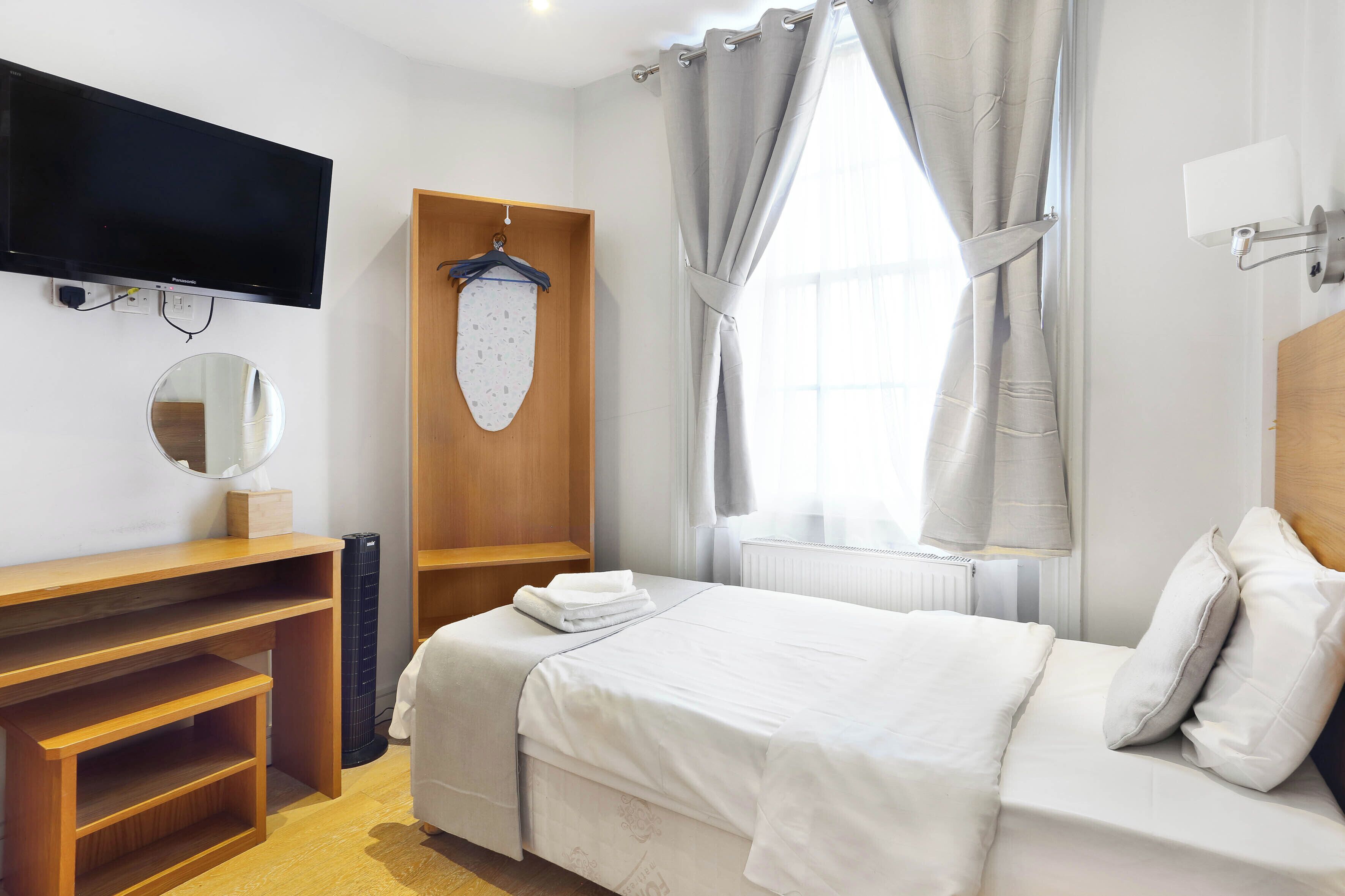 1 bedroom, iron/ironing board, WiFi, bed sheets