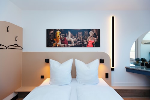 Magnet Hotel
