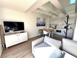 TV - Weitblick I Helle Galeriewohnung in 1. Strandreihe mit Meerblick (Sankt Peter-Ording)