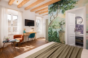 Habitación doble superior, vista al mar | Caja de seguridad en la habitación, escritorio y insonorización