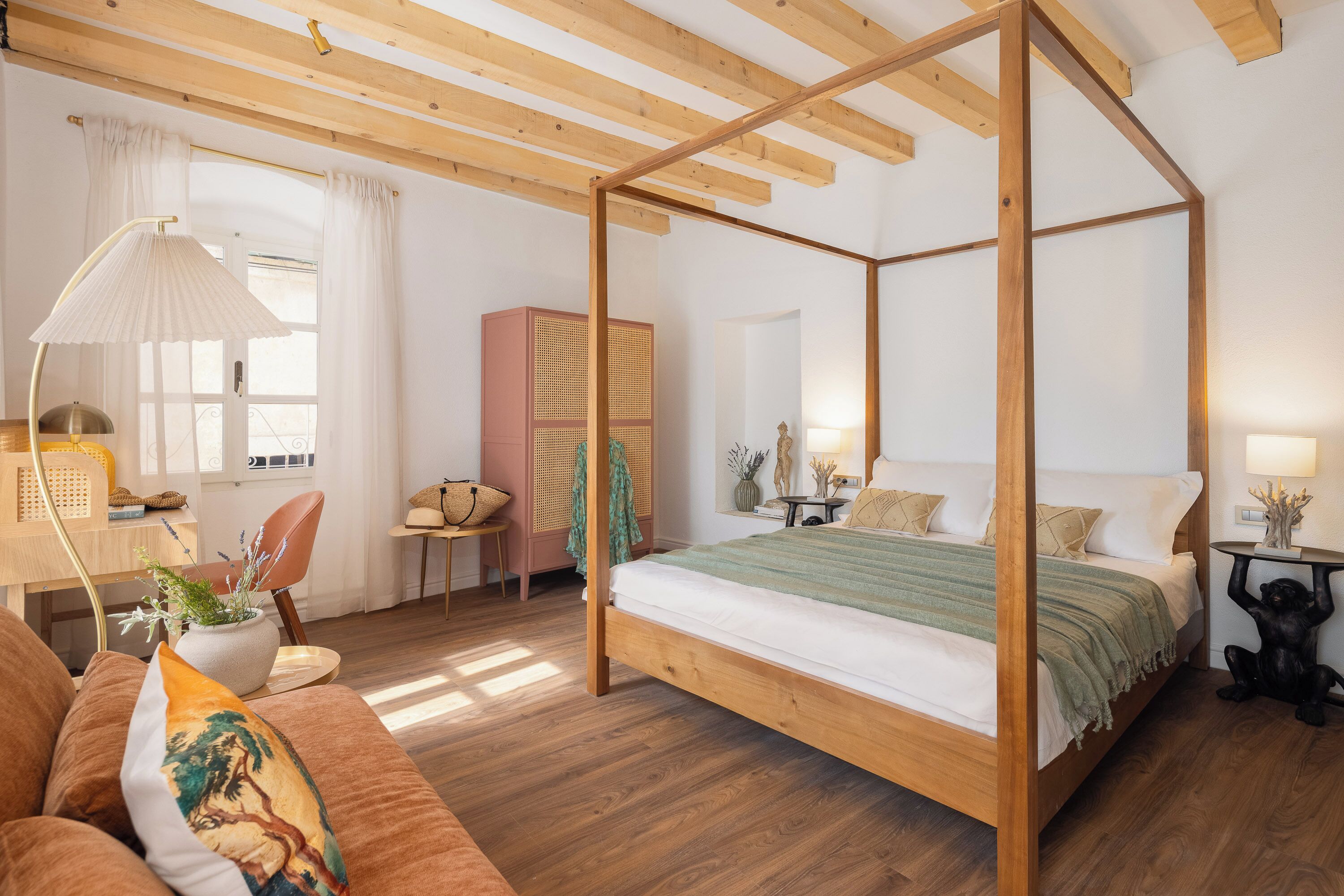 Deluxe Double Room, Partial Sea View | In-room safe, desk, soundproofing, free WiFi