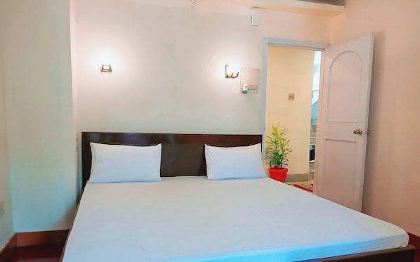 Room - Moon View Homestay (Guwahati)