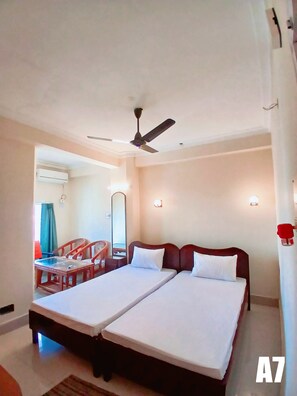 Deluxe Double Room, City View