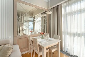 Dining - Seaside Apartment | Sea View | Parking | Close to the Beach (Mielno)
