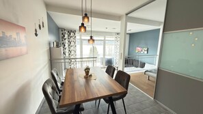 Dining - Lakeside Apartment Töschling - Lake view & access (Techelsberg)