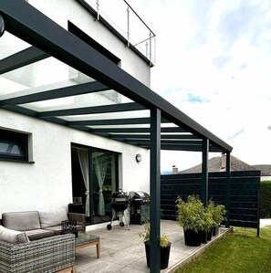 Terrace/patio - Lakeside Terrace Apartment - Velden (Velden am Wörthersee)