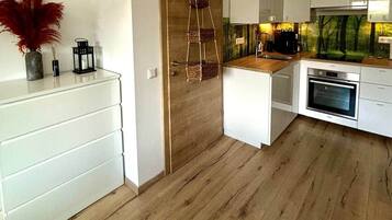 Kühlschrank, Ofen, Herdplatte, Toaster