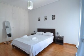 Iron/ironing board, free WiFi - Spacious minimal apartment at Chalandri (Chalandri)