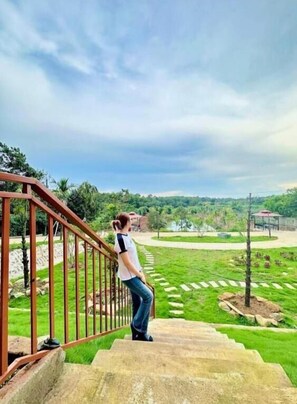 Property grounds - Khach San Duc Loc Phat (Lam Dong)