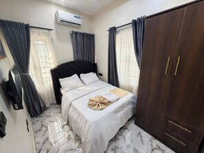 Room - La Vintage Apartelle (Lekki)