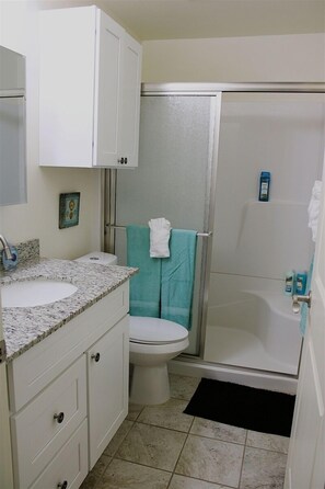 Shower - Key Allegro property overlooking canal - NEW (Rockport)