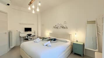 Apartment, Balcony, City View