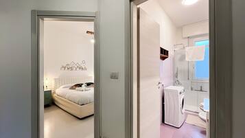 Apartment, Balkon, Stadtblick | Badezimmer