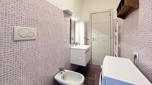 Apartment, Balcony, City View | Bathroom - Ca' Martesana (Milan)