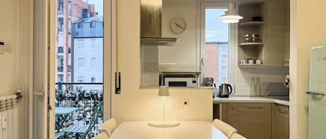 Apartment, Balcony, City View | Private kitchen