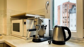 Apartamento, balcón, vistas a la ciudad | Cocina privada