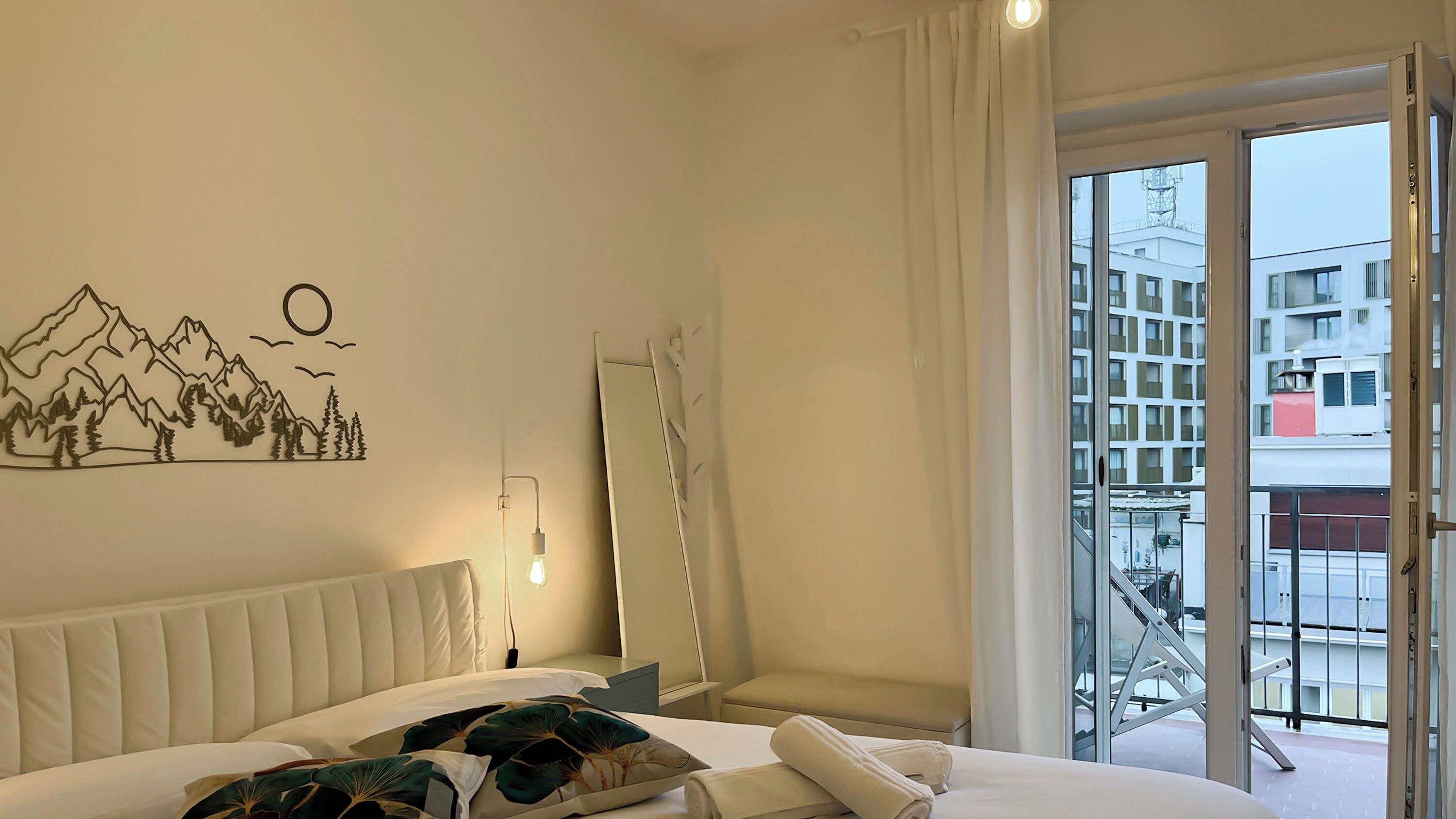 Appartement, balkon, uitzicht op stad