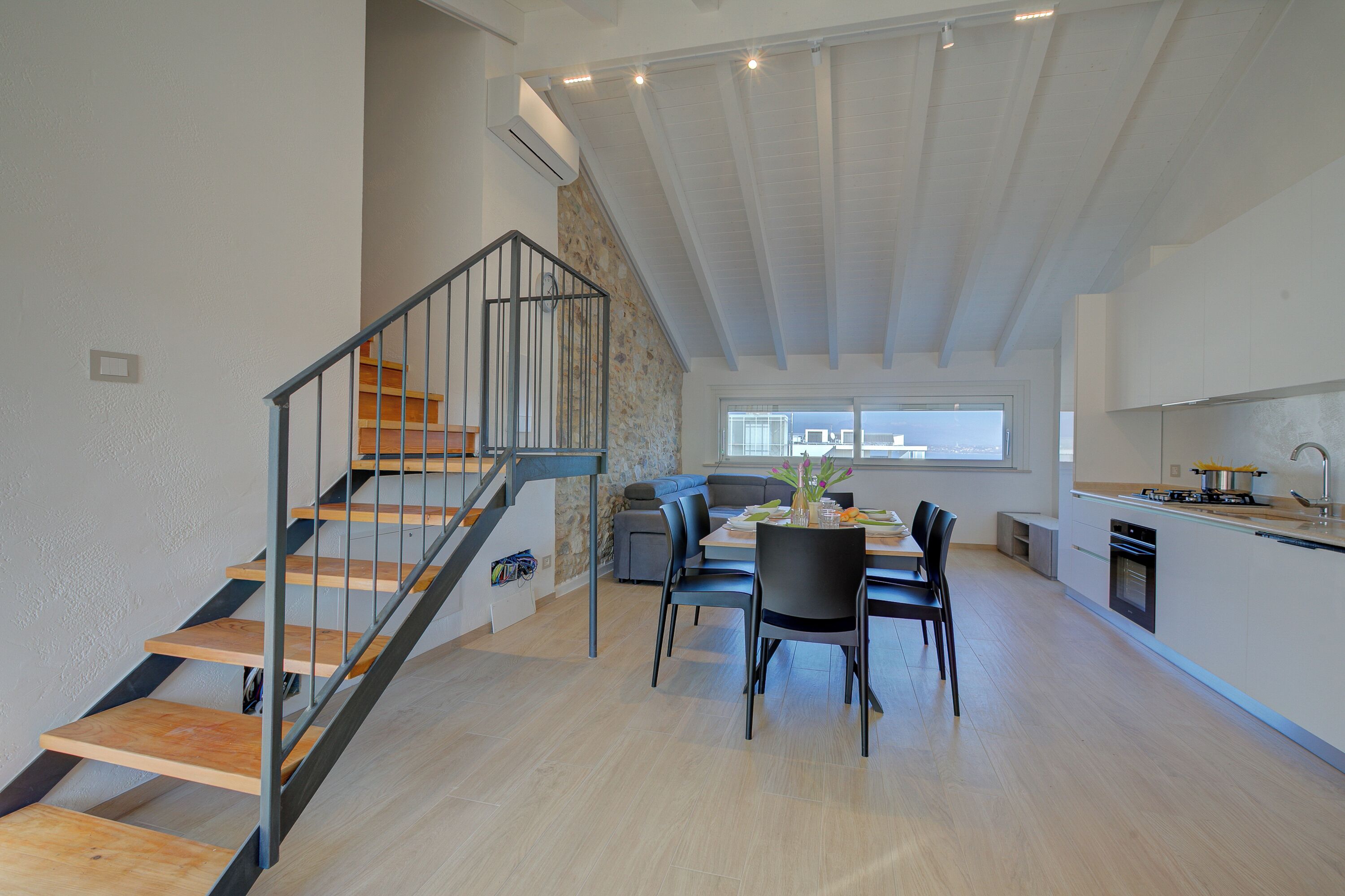 Familienapartment, Mehrere Schlafzimmer (Peschiera lake view) | Eigene Küche