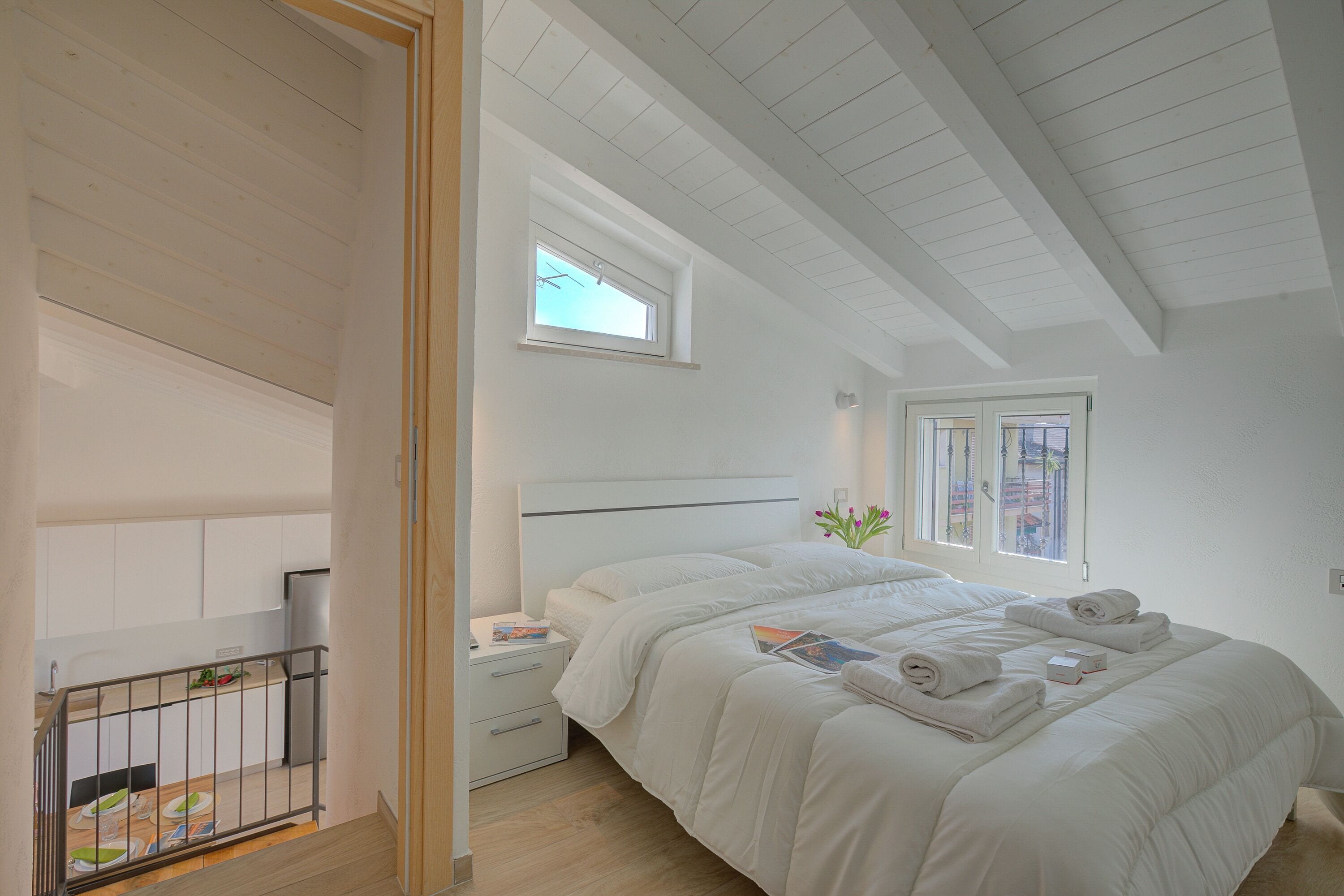Appartamento familiare, 2 camere da letto, aria condizionata (Peschiera lake view) | 2 camere, Wi-Fi gratuito, lenzuola